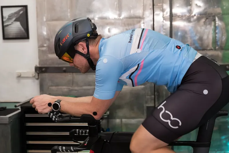 Advanced bike fitting setup with pressure mapping